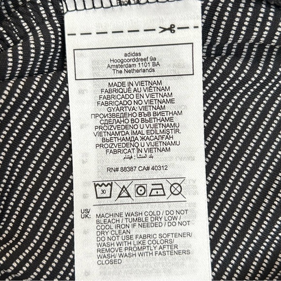 New Women’s Adidas Black with White Dot Print Golf Polo Shirt😎🏌️♀️⛳️ - Picture 12 of 12